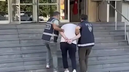 Kayseri polisi 24 suçtan aranan dolandırıcıyı kıskıvrak yakaladı