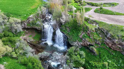 Sivas’ta doğa canlandı Değirmenaltı Şelalesi gürül gürül akıyor