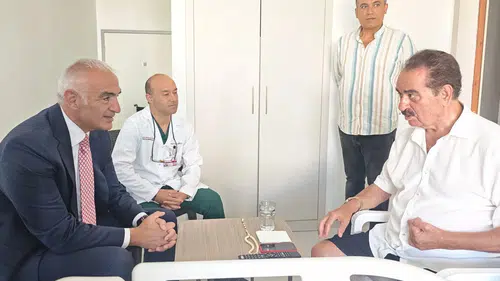 Bakan Ersoy Ankara'da İbrahim Tatlıses'i ziyaret etti