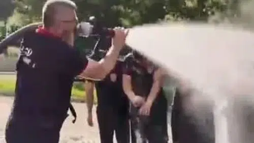 Artvin’de itfaiyeci adaylarına tazyikli suyla ıslak mezuniyet