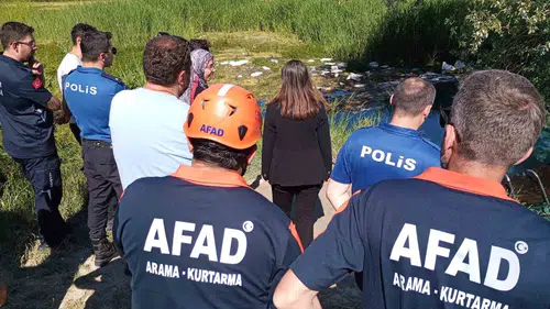 Eskişehir’de nehre giren genç boğularak hayatını kaybetti