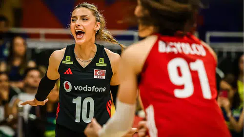 Filenin Sultanları Hollanda karşısında set alamadan kaybetti