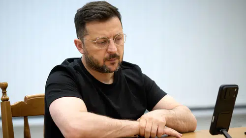 Zelenskiy ve Trump arasında kritik telefon trafiği