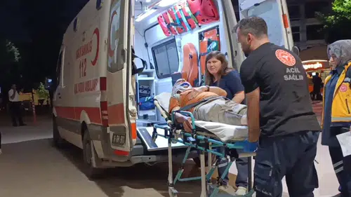 İnegöl'de erik toplarken ağaçtan düşen yaşlı adam yaralandı