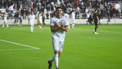 Altay genç yeteneği Mehmet Nur ile profesyonel sözleşme imzalıyor