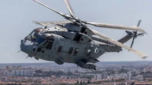 İngiltere'de askeri eğitim uçuşunda helikopter kazası 3 asker hayatını kaybetti