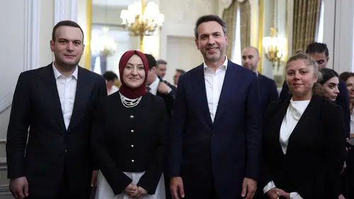 Bakan Bayraktar Londra’da Sıfır Atık vizyonunu anlattı