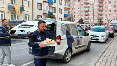 Kocasinan'da 228 haneye her gün sıcak yemek desteği