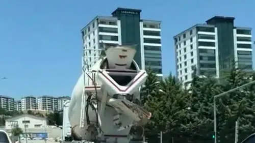 Elazığ trafiğinde beton saçan sürücü tepki topladı