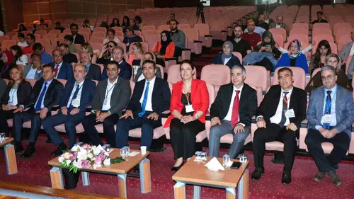 Dicle Üniversitesi’ndeki bilim zirvesinde gençler projelerini yarıştırdı