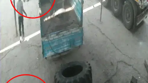 Siirt'te lastik patlaması iki işçiyi hastanelik etti
