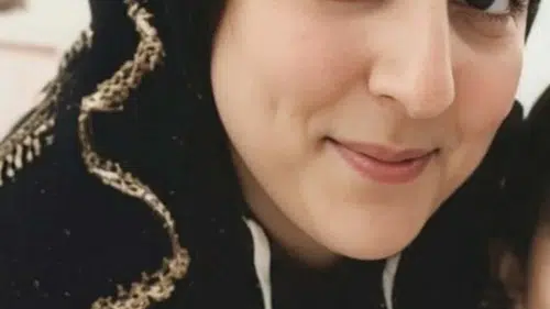 Otobüs faciasında ölen anne ile kızı son yolculuğuna uğurlandı