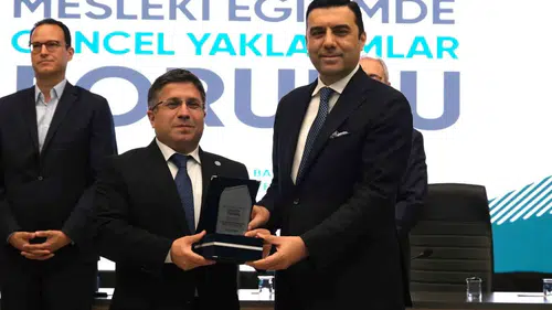 Balıkesir'de sanayi ve üniversite öğrenciler için aynı masada buluştu