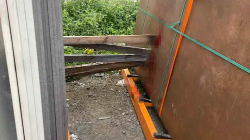 Ereğli'de iş kazası Mermer blokların altında kalan işçi yaşam mücadelesi veriyor