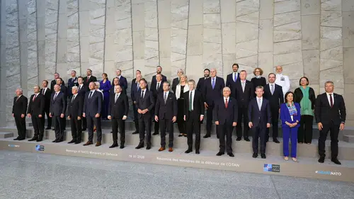 Yaşar Güler NATO karargahında savunma bakanlarıyla bir araya geldi