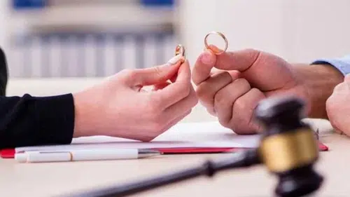 Yargıtaydan emsal karar: o sebep boşanma sebebi oldu
