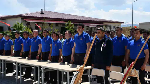 Ahlat Ceza İnfaz Kurumu çalışanları meslek günlerini kutladı