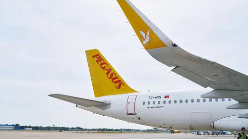 Pegasus Londra uçuşlarını genişletiyor