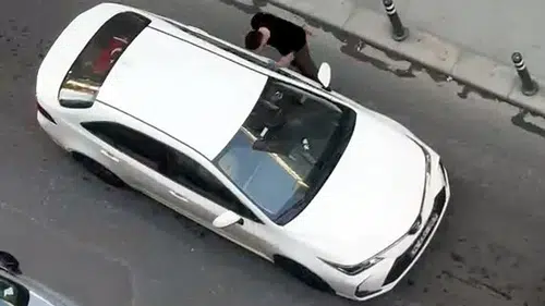 Avcılar'da kaza sonrası sürücüye yumruklu tepki