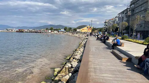 Mudanya sahilinde turuncu alarm