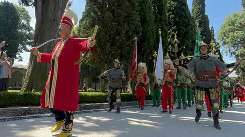 İstanbul’un tarihi saraylarında mehter sesleri yankılanıyor