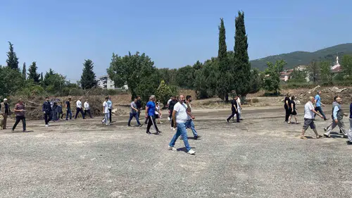 Körfez’de tır parkı krizi Belediye yönetimi tepkilere yanıt verdi