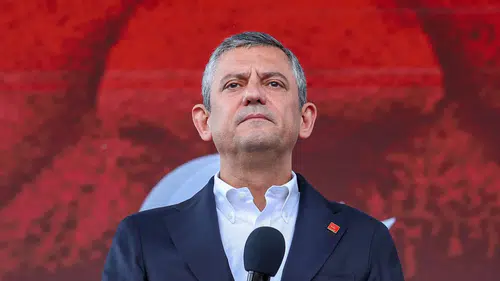 CHP lideri Özgür Özel'den Kılıçdaroğlu'na tarihi çağrı