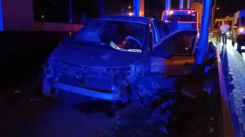 Bursa İzmir Yolu’nda gece yarısı kaza 2 yaralı