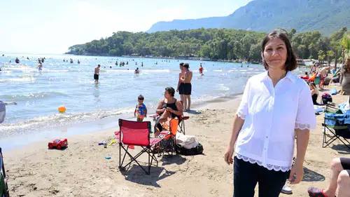 Akyaka’da muhtarlık seçimi Bayrak Hürriyet Özsoy’a geçti