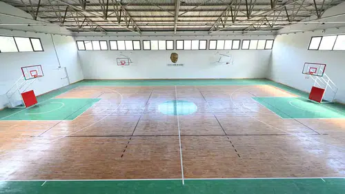 Tarsus’taki Ali Samsa Karamehmet Spor Salonu yenilendi