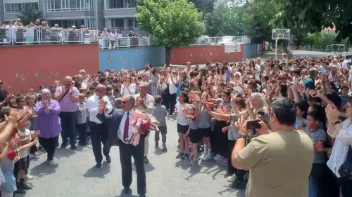 44 Yıllık meslek hayatına Edirne'de duygusal veda