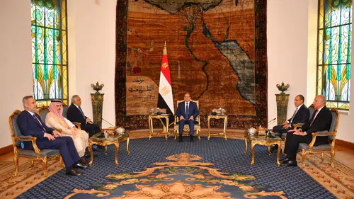 Dışişleri Bakanı Fidan Kahire’de Sisi ile görüştü