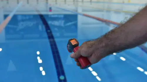 Kepez’deki olimpik havuzda hijyen denetimleri sıkılaştırıldı