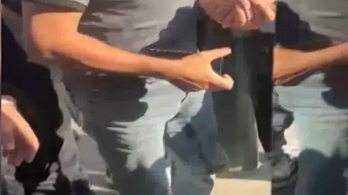Tramvayda taciz anları yolcuları ayağa kaldırdı