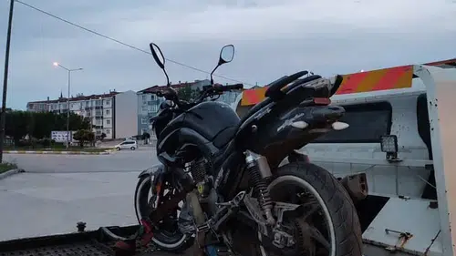 Edirne’de motosiklet sürücüsüne 27 bin liralık ceza şoku