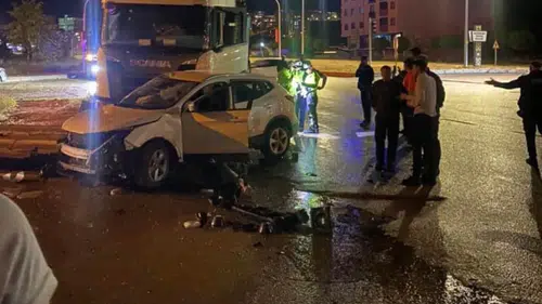 Bayburt’ta ışık ihlali kazaya davetiye çıkardı