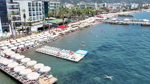 Marmaris sahillerinde yaz sezonu resmen başladı