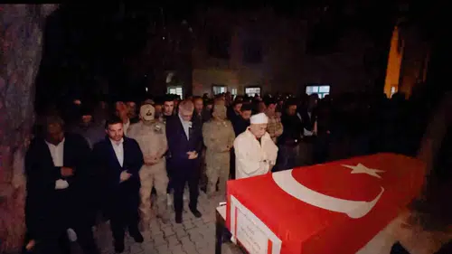 Yüksekova gazisine veda etti