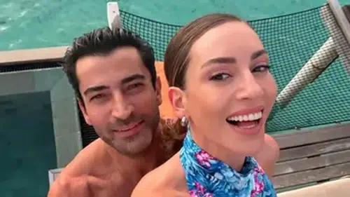 Kenan İmirzalıoğlu ve Sinem Kobal’dan plajda dev midye ziyafeti