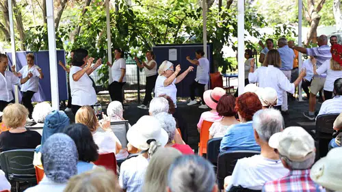 Antalya’da yaş almışlar için yaz molası şenliği