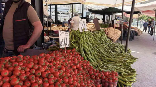 Kayseri pazarında fiyatlar eridi