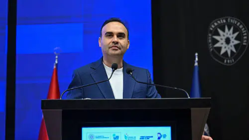 Türkiye yapay zeka eğitimine dev bütçe ve 5 milyon hedefle başlıyor