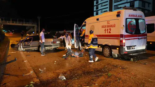 Kastamonu’da kaza yerine yardıma koşanlara araç çarptı