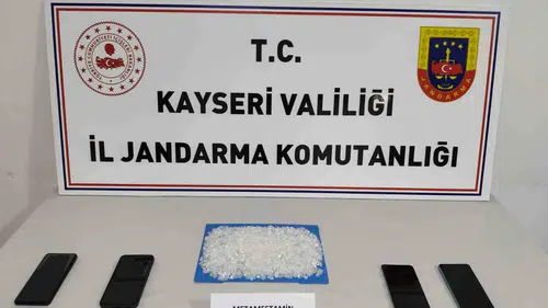 Kayseri İncesu'da uyuşturucu baskını 4 kişi yakalandı