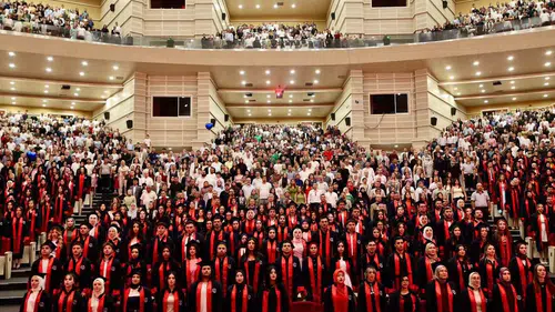 Erciyes Üniversitesi sağlık ordusuna 415 yeni nefer kattı