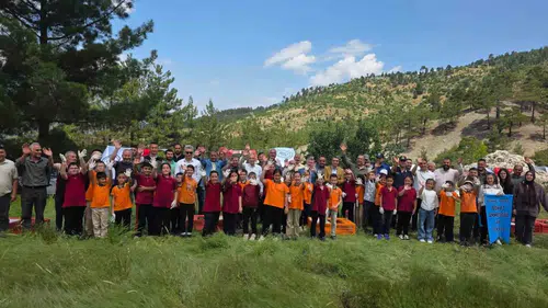Pozantı’nın dağlarına 300 yeni kanatlı misafir bırakıldı