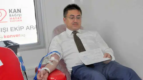 Muğla’da adliye personelinden Kızılay’a destek
