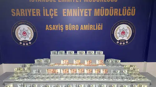 Sarıyer’de AVM bankasına sahte dolarla giden kadın yakalandı