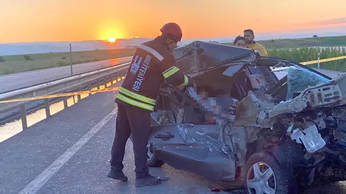Erzurum yolunda acı kaza 3 kişi hayatını kaybetti