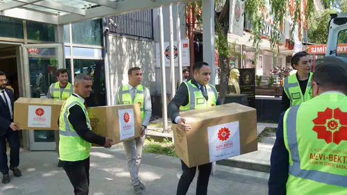 Cemevlerine aşure bereketi 22 şehre ulaştı